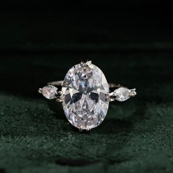 NWT Statement Ring 14K White Gold Plated Oval Cut Solitaire Cubic Zirconia Sz. 8 - Picture 8 of 11